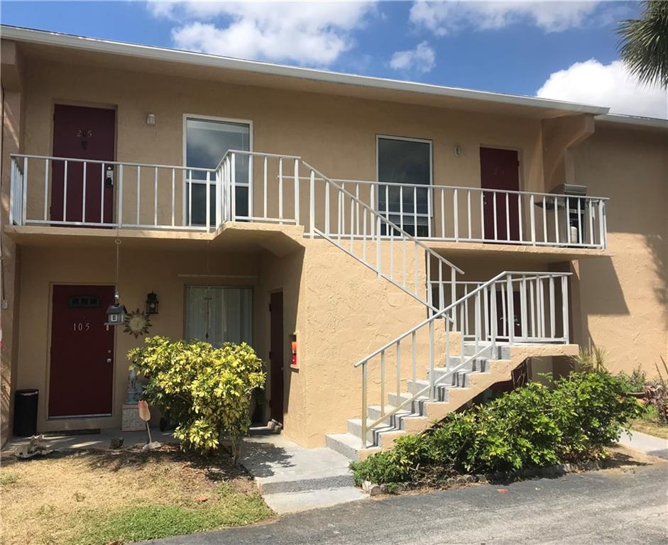 Sold 1555 14th Avenue, 205, Vero Beach, FL 32960 1 Bed / 1 Full